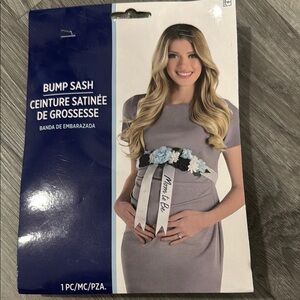 Elegant Floral Maternity Sash - Blue and White